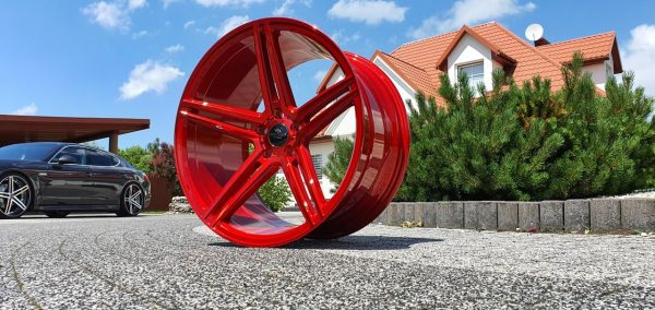 Forzza Bosan 9,0x22 5x112 ET35 Candy Red Lim Edition
